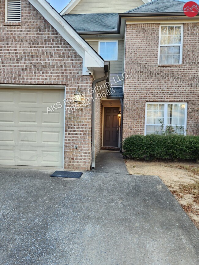 522 Reach Dr Townhome Townhome Rental in Birmingham AL