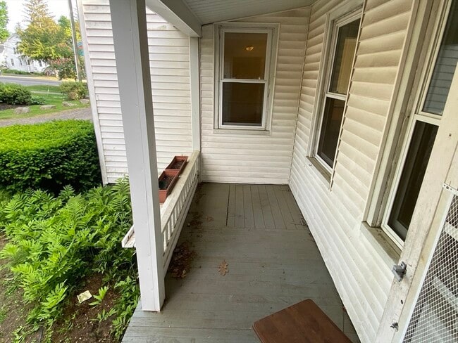 Photo - 155 Amity St