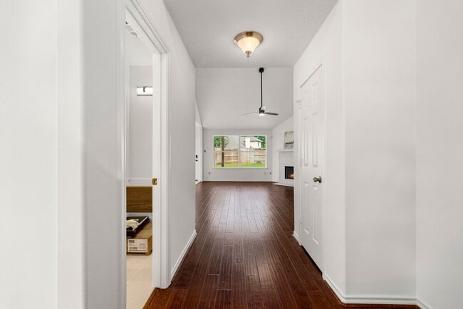 Photo - 3022 Glenthorpe Ln