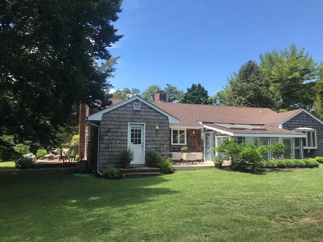 Photo - 6 Far Pond Rd