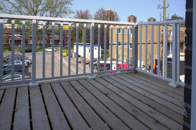 Photo - 630 Cummings Ave Unit 303