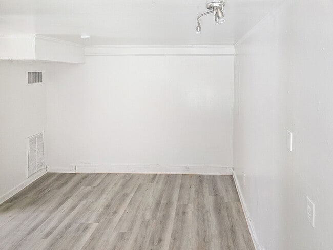 2524 Noel St Unit 2524-A Noel St