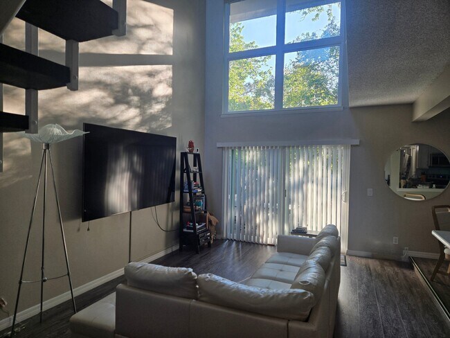 Photo - 713 St Michael Ln
