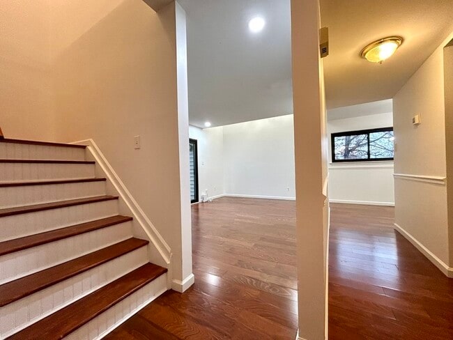 Photo - 1625 Merry Oaks Rd Unit D