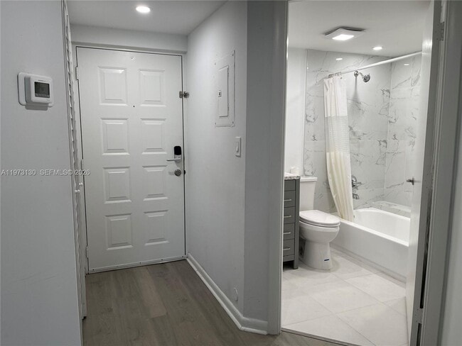 Photo - 8290 Lake Dr Unit 116