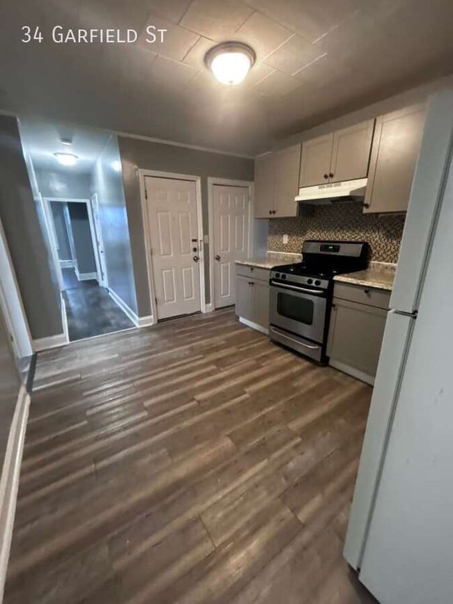 Photo - 34 Garfield St