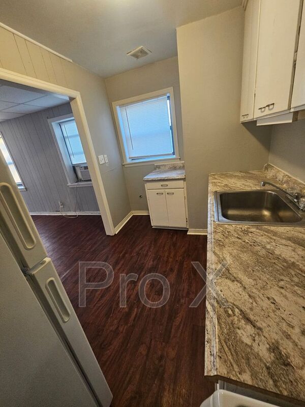 Photo - 126 E 13th St Unit 126 E 13th Apt. 6