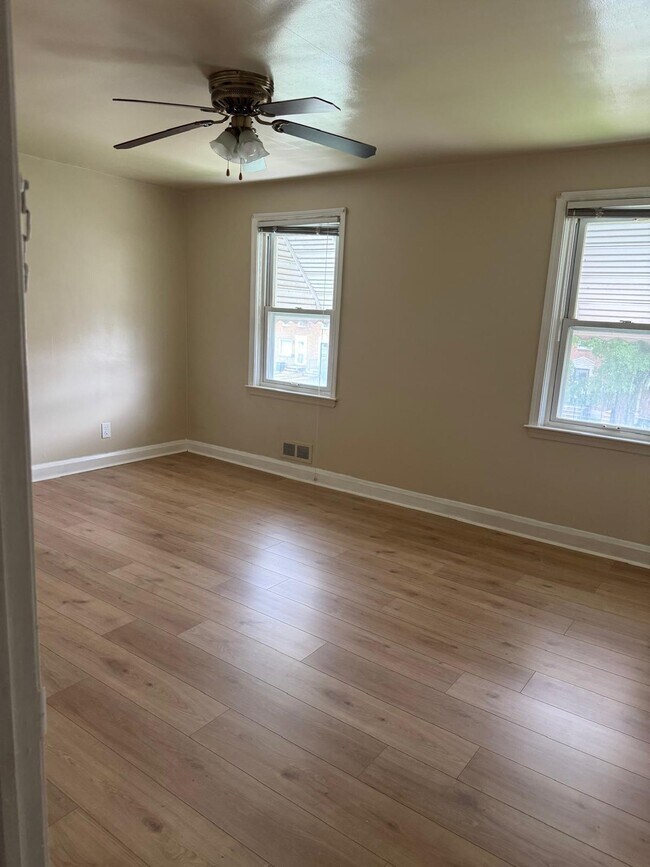 Photo - 4413 Parkton St