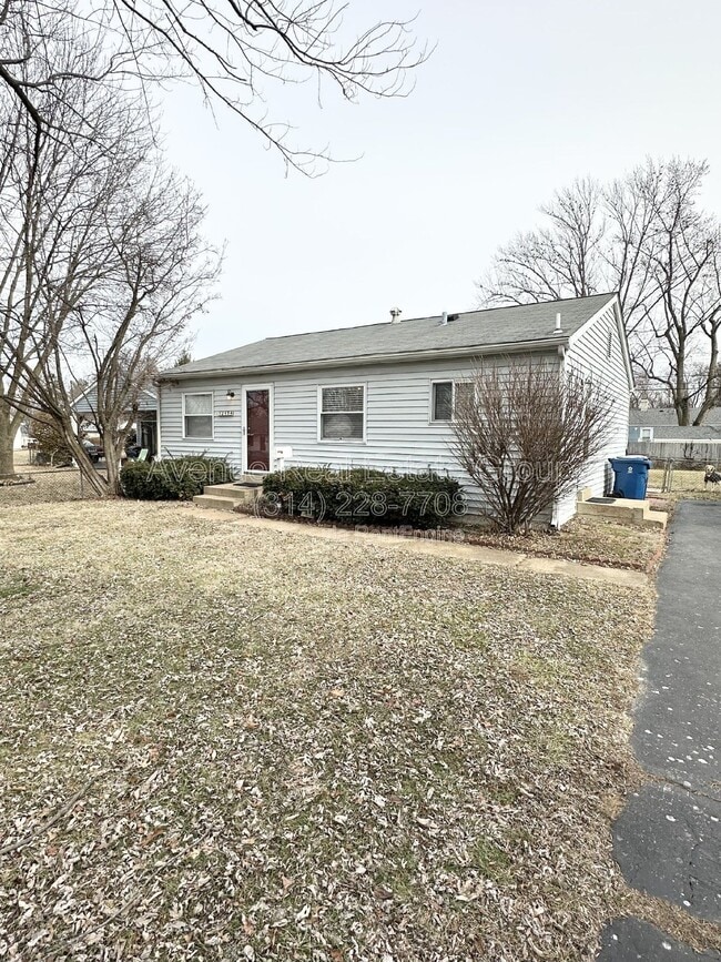 Building Photo - 12154 Parkwood Pl