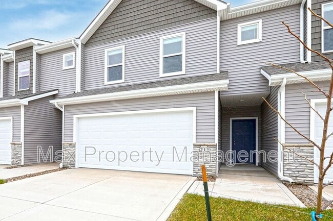 Building Photo - 211 NE Whitetail Dr