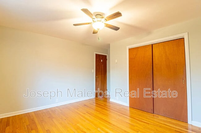 Photo - 405 Noank Ledyard Rd