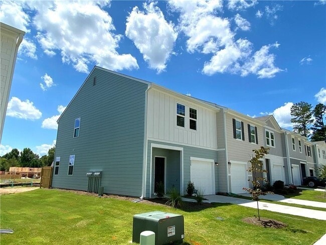 Photo - 239 Grand Central Wy