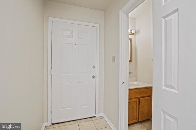 Photo - 1141 N Vernon St