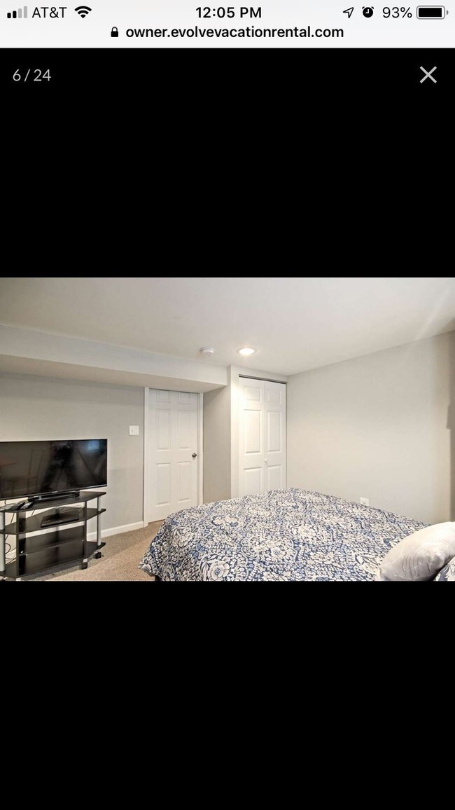 Bedroom w/ closet - 3108 M Pl SE