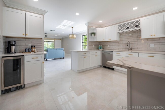 Building Photo - 8535 Casa Del Lago Unit H