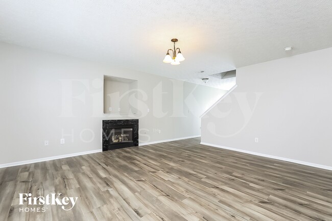 Photo - 5563 Russell Fork Dr