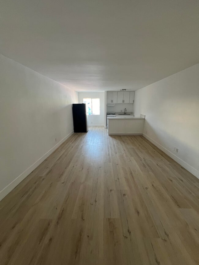 1101 Ocean Front Walk