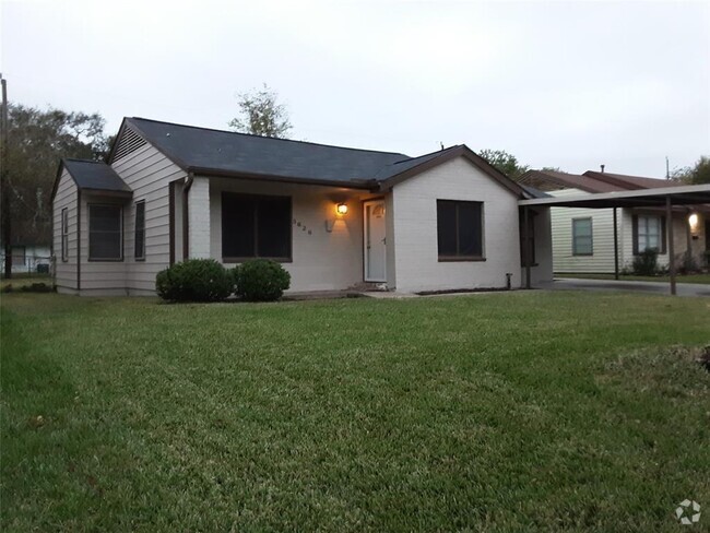 Building Photo - 3626 Yosemite St Rental