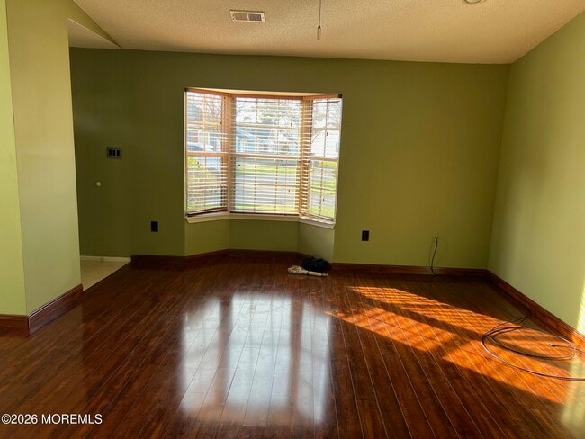 Photo - 6 Datchet Close