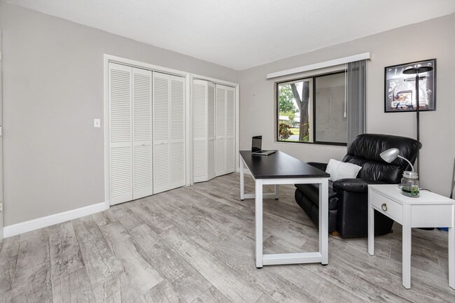 Photo - 129 Lakeview Way