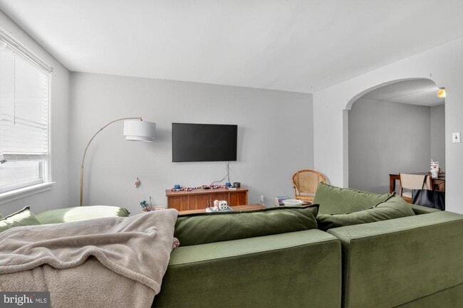 Building Photo - 3048 Miller St