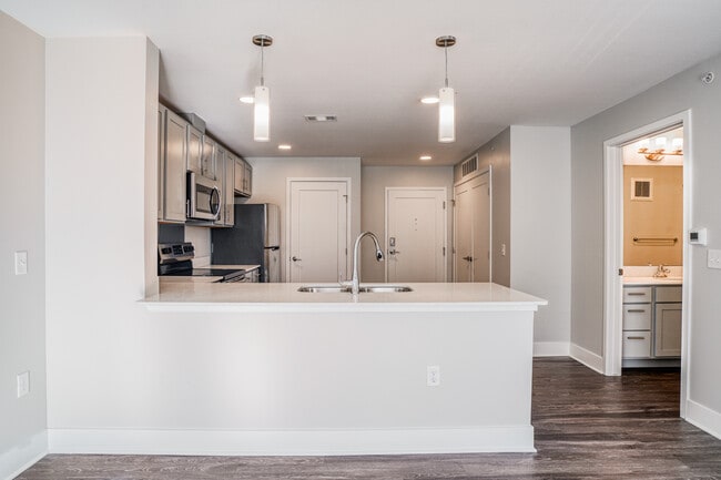 Residences at Hoffman