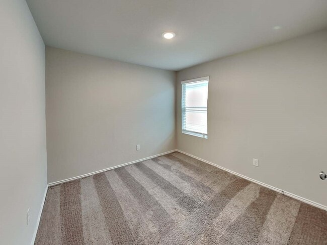 Photo - 7322 Adaja Riv