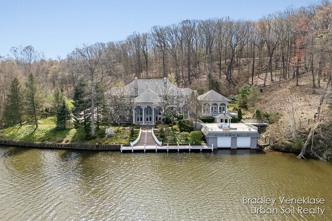Photo - 7635 Sandy Hollow Ln SE House