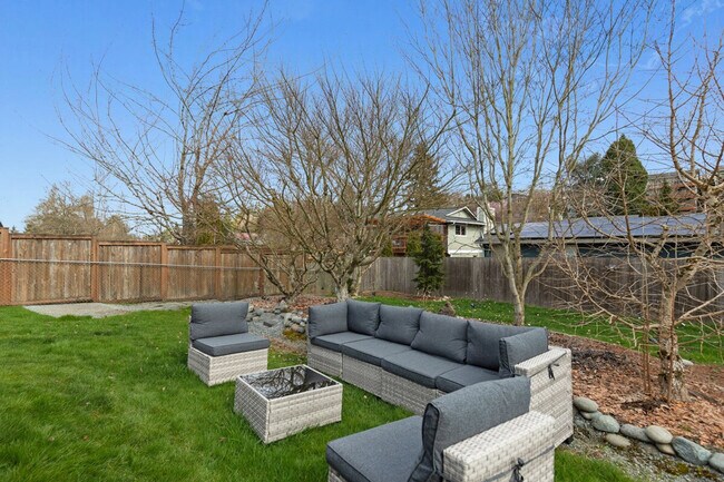 Photo - 5924 18th Ave SW Unit SI ID1507641P