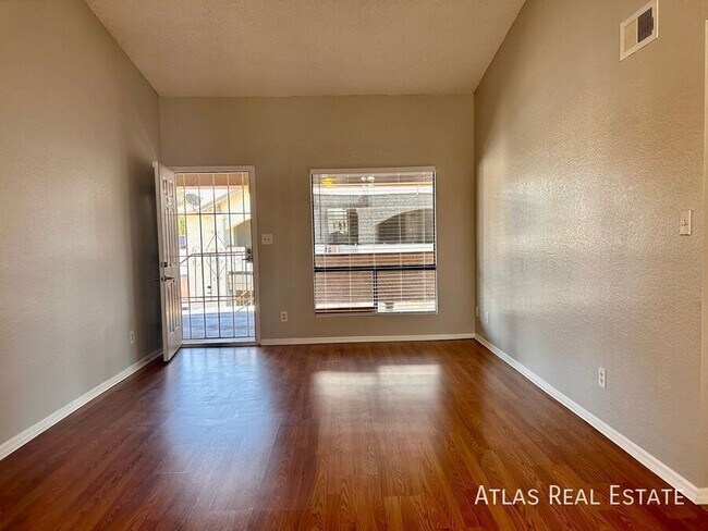 Photo - 465 W Ivyglen St Unit 206