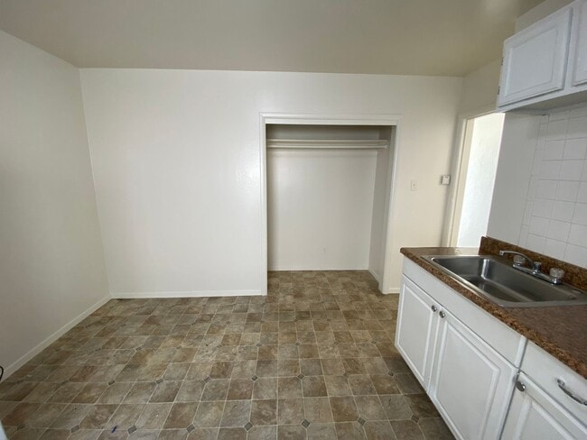 Photo - G1 | 940-942 Easton Avenue Unit 942