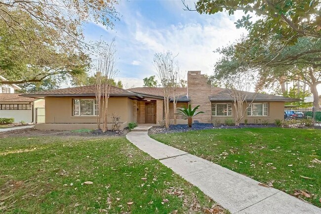 Photo - 2511 Maroneal St