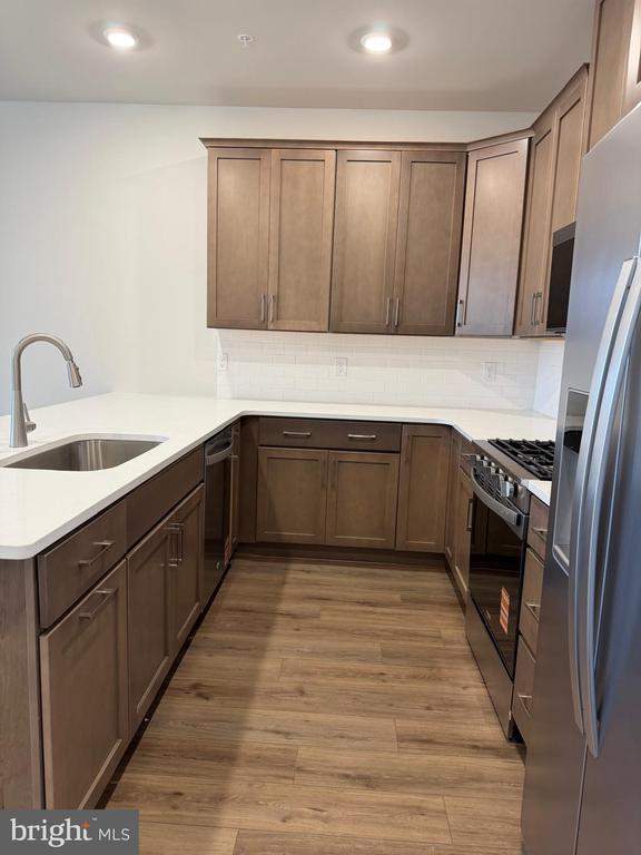 Photo - 777 Platinum Dr