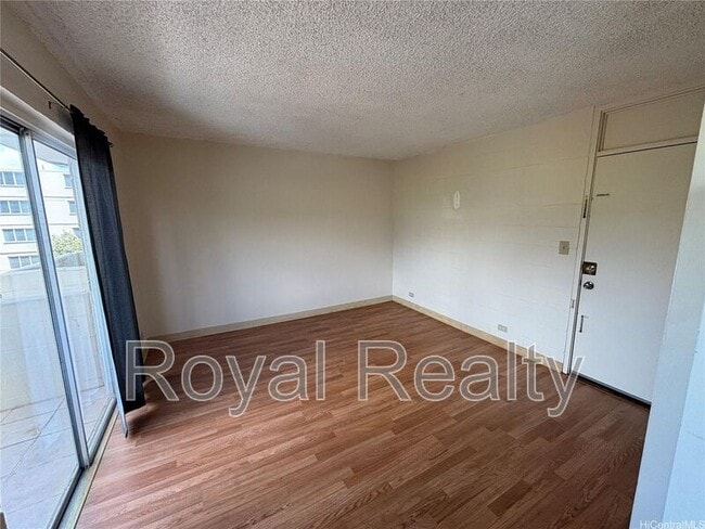 Building Photo - 2649 Varsity Pl Unit #311