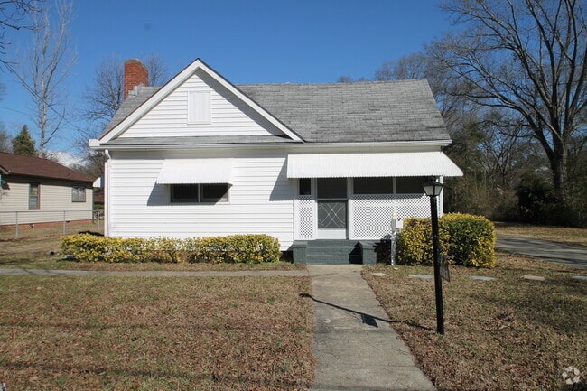 Building Photo - Exclusively Offered by Muse Realty, LLC Rental