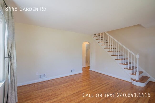 Photo - 8448 Garden Rd