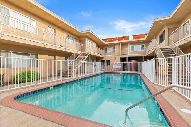 Photo - 20404 Cohasset