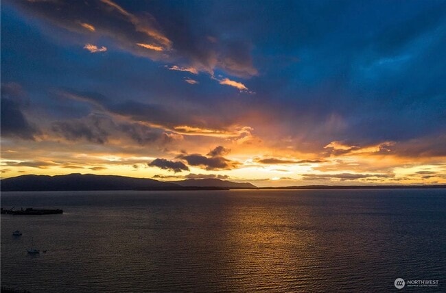 Photo - 600 S State St