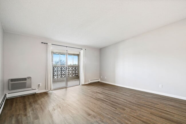 Photo - 3164 S Wheeling Way Unit 411