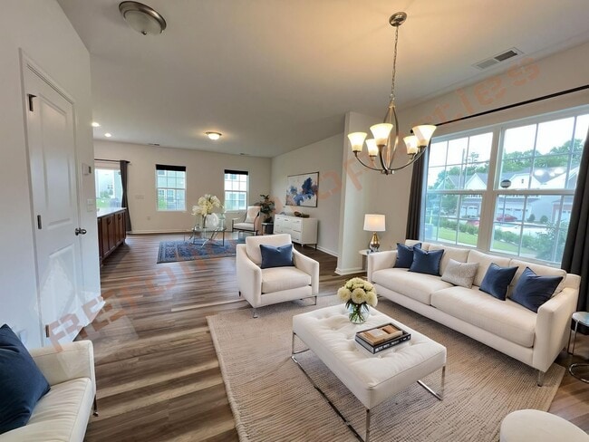 Photo - 1152 Epiphany Rd