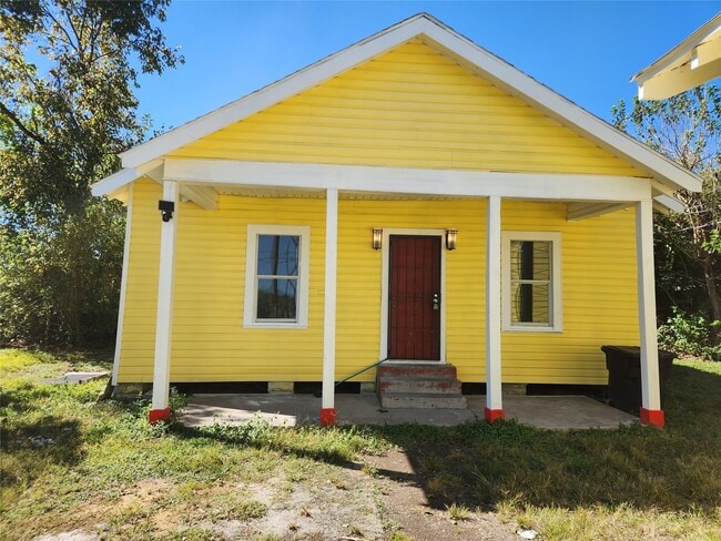 Building Photo - 2706 Berry St