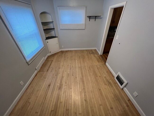 Photo - 828 S 9th Ave