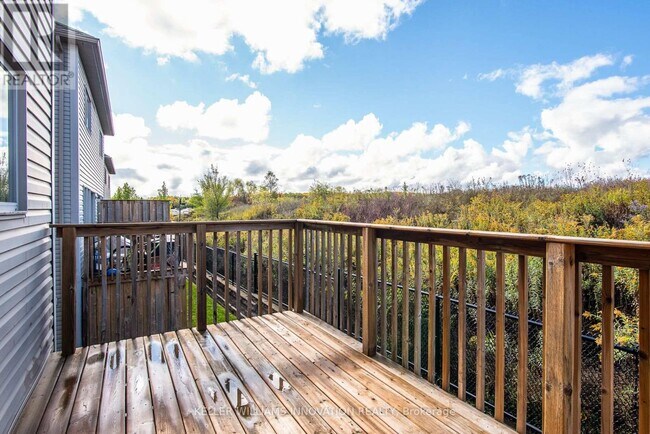 Photo - 388 Old Huron Rd