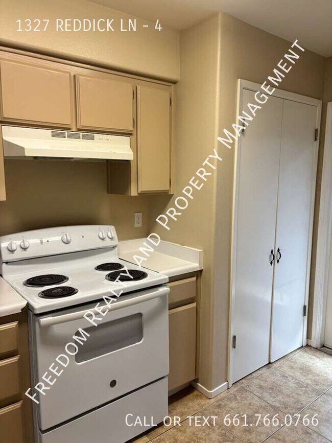 Photo - 1327 Reddick Ln Unit 4