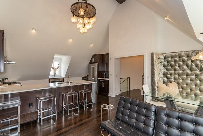 Photo - 14398 County Line Rd