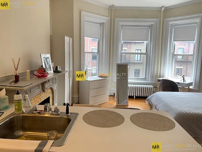 Building Photo - 307 Beacon St Unit 4 Rental