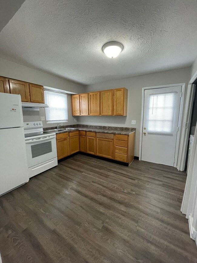 Photo - 30-32 Morehouse-NOREMAC Unidad 32 Morehouse Ct.