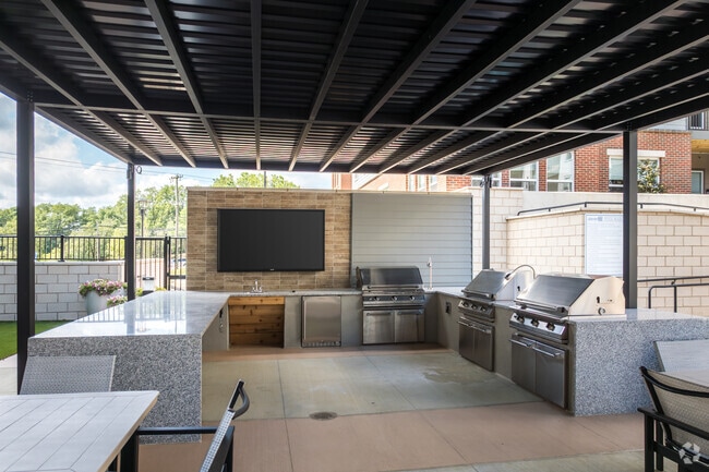 Outdoor Kitchen