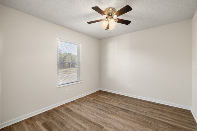 Photo - Wellington Place Apartments