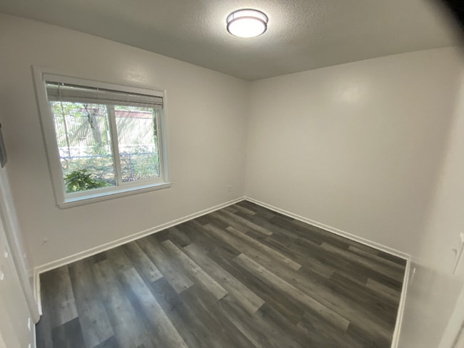 Photo - 6367 Metz Rd